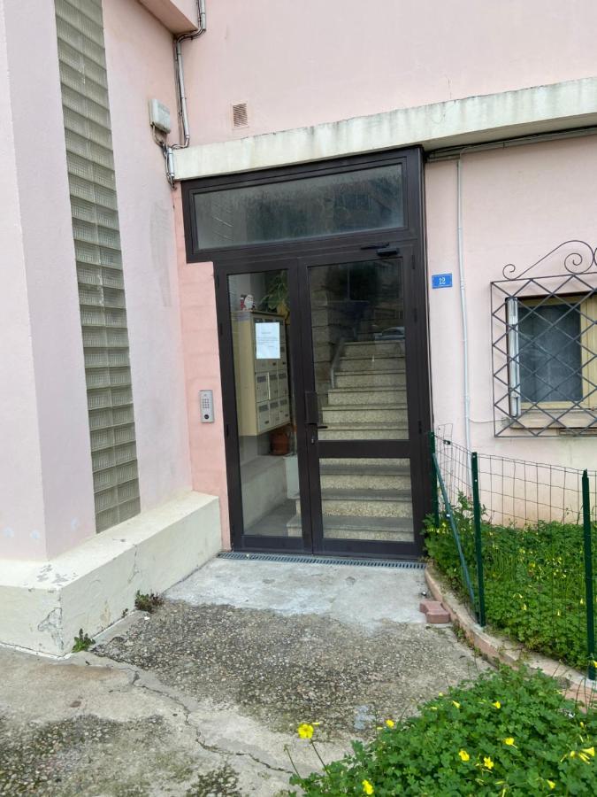Ajaccio Magnifique T2 45M2 Neuf 5 Personnes Clim Wifi Stationnement Gratuit Centre Ville Plage A 300M מראה חיצוני תמונה
